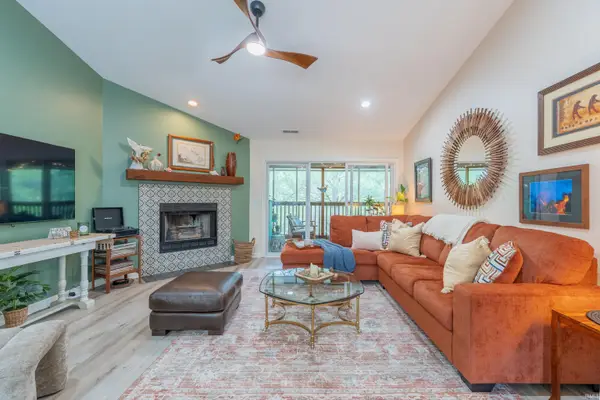 9620 S Bay Pointe Court, Bloomington, IN 47401
