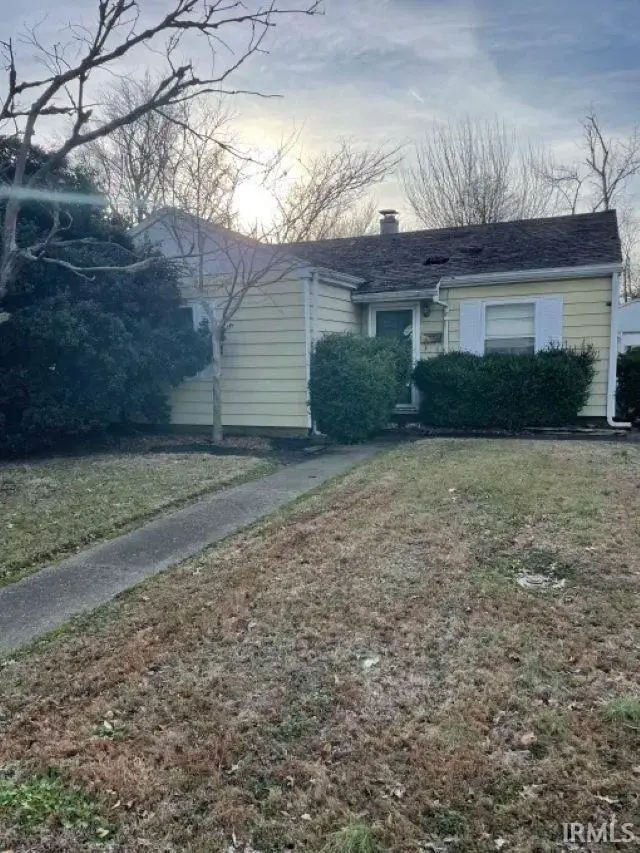 1303 Macarthur Drive, Evansville, IN 47714 - #1