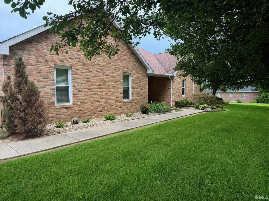 4 White Ridge Court, Washington, IN 47501 - #3