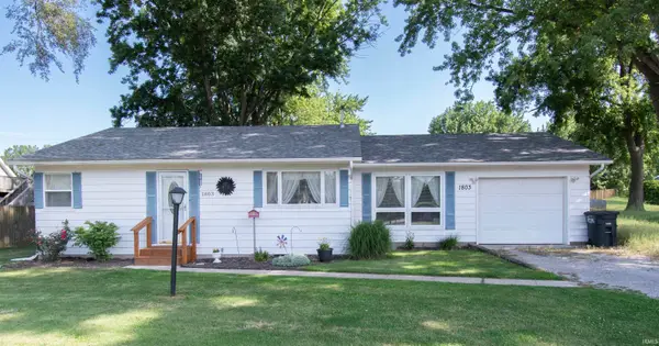 1803 Dowling Street, Kendallville, IN 46755