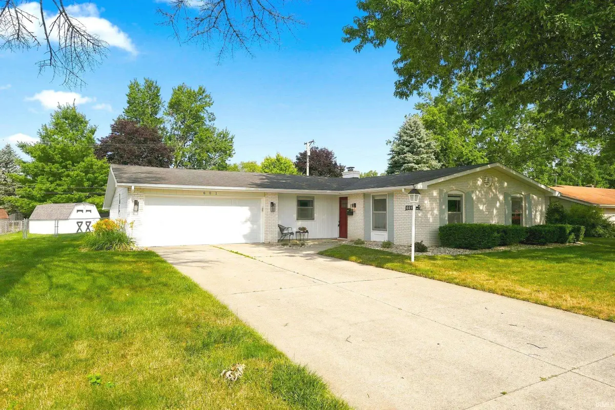 601 Greenbriar Boulevard, Auburn, IN 46706 - #1