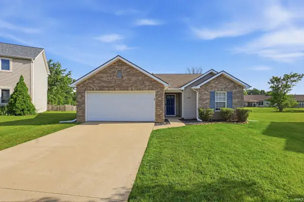 5230 Salt Trail Canyon Pass, Fort Wayne, IN 46808