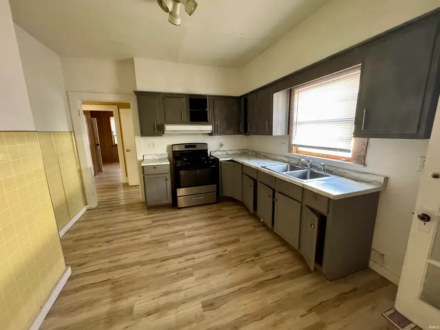 721 Bayard Park Drive, Evansville, IN 47713 - #2
