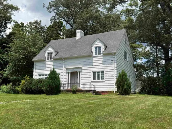 611 W Oak Street, Oakland City, IN 47660