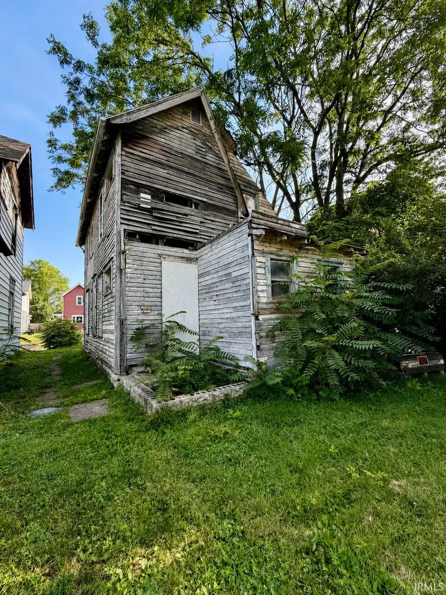 627 W 2nd Street, Marion, IN 46952 - #2