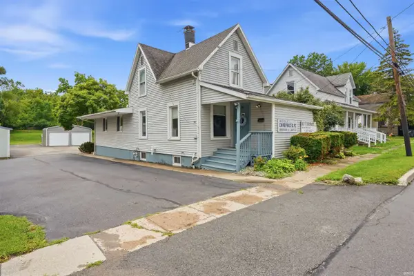 208 E Whitley Street, Churubusco, IN 46723
