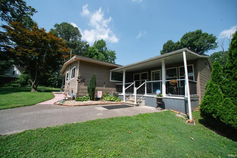 3804 N Old Bruceville Road, Vincennes, IN 47591 - #3