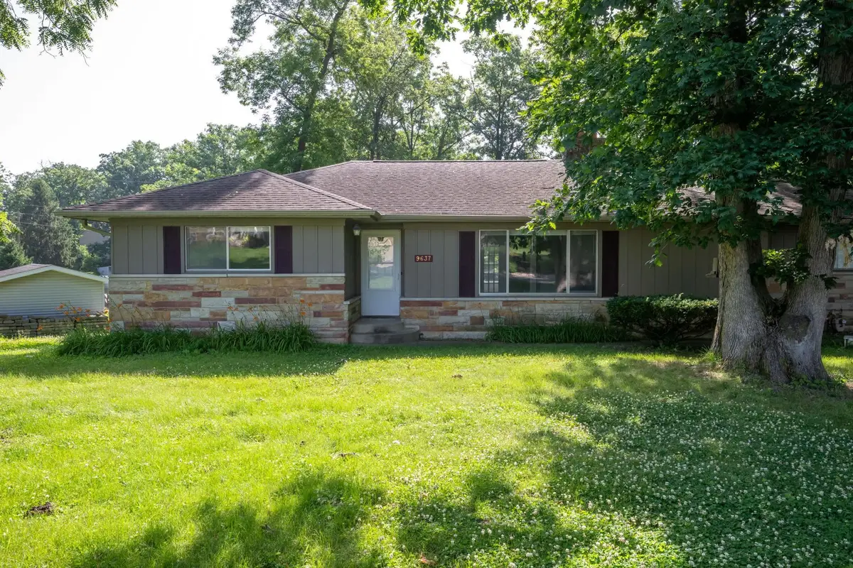 9637 Manor Woods Road, Aboite, IN 46004 - #1