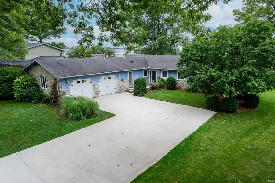 409 N Meadow Lane, Hartford City, IN 47348 - #2