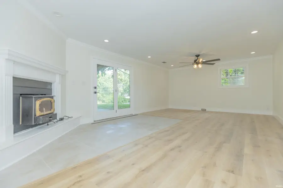 711 Carole Place, Newburgh, IN 47630 - #3