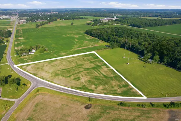 W 67 Highway, Portland, IN 47371