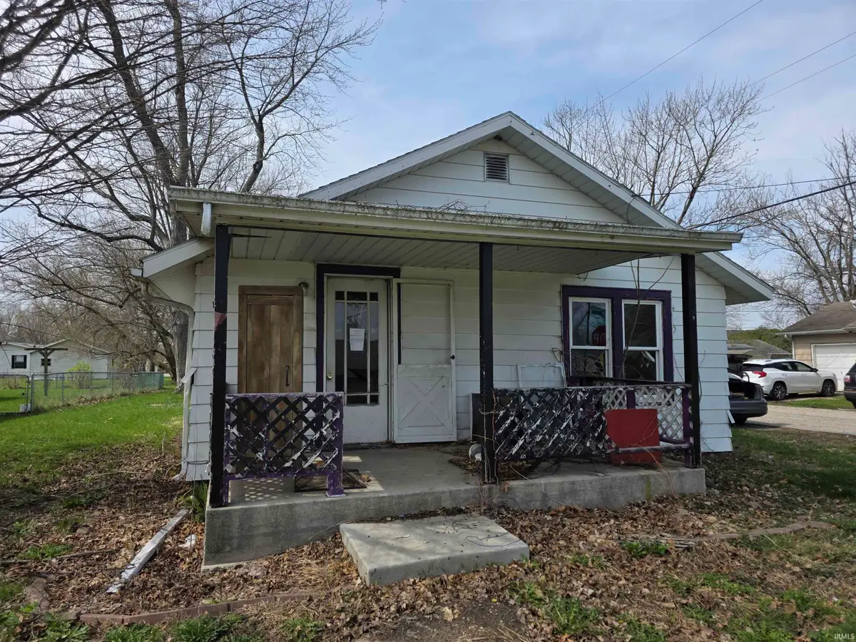 1007 N 6th Street, Goshen, IN 46528 - #1