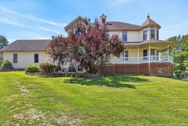 646 S Country Estates Lane, Bloomfield, IN 47424