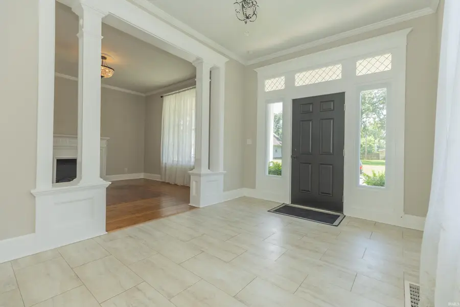 612 E Chandler Avenue, Evansville, IN 47713 - #2
