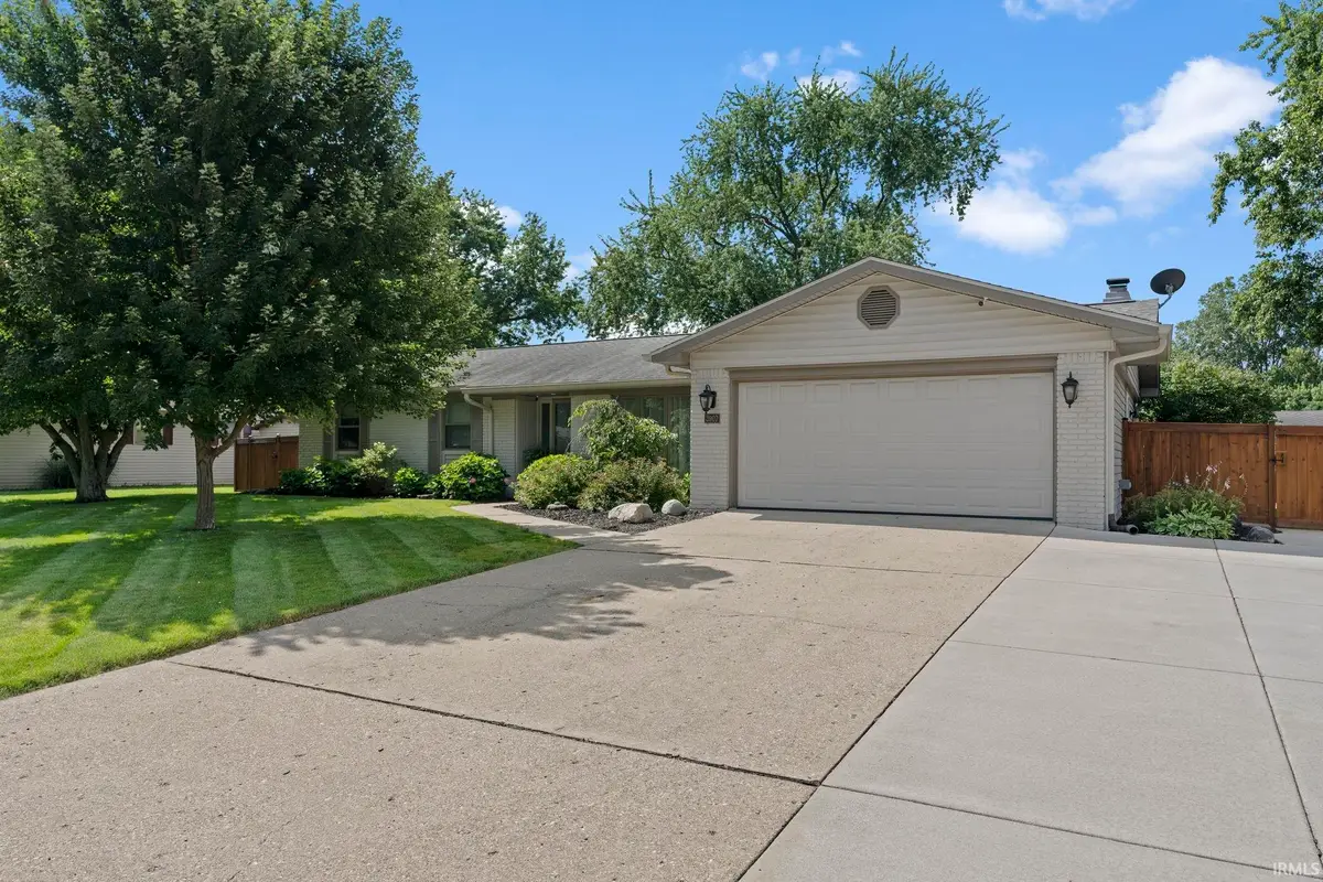 3907 Pasadena Drive, Lafayette, IN 47905 - #1