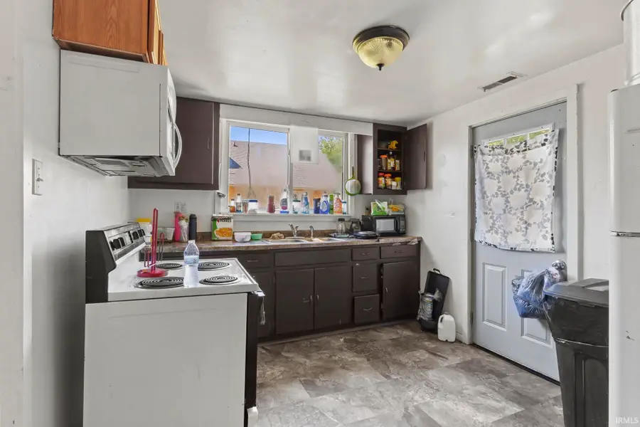 426 E Market Street, Huntington, IN 46750 - #2