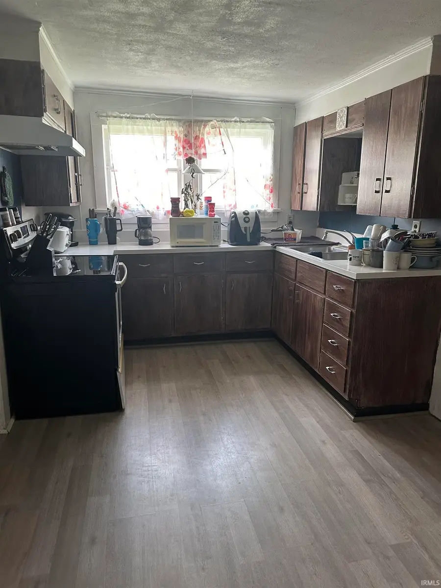 283 N Thorne Street, Wabash, IN 46992 - #2