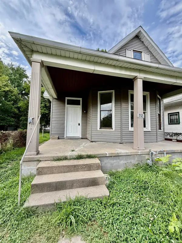 712 E Blackford Avenue, Evansville, IN 47713