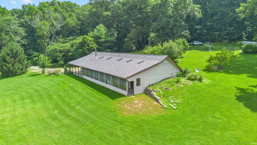 5662 E St Rd 54 Highway, Bloomfield, IN 47424 - #2
