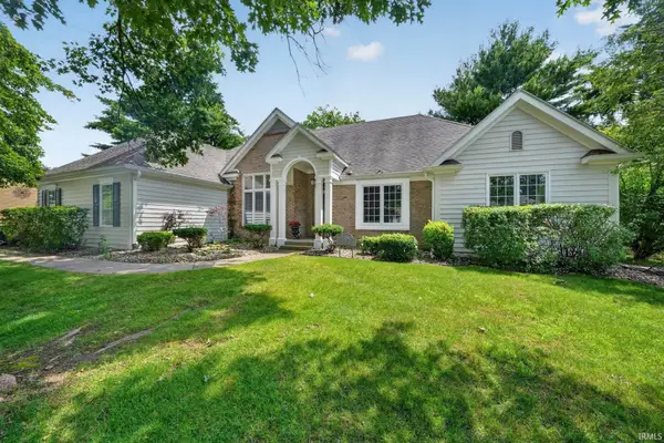52592 Willow Bend Drive, Granger, IN 46530
