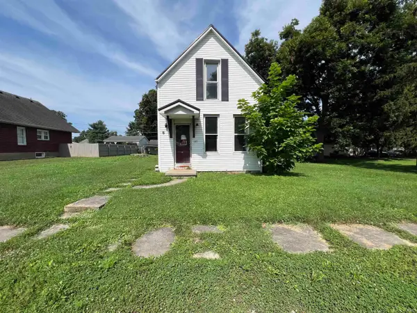 107 S 4th Avenue, Haubstadt, IN 47639