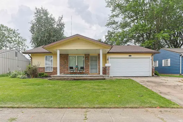 1982 Renfrew Drive, South Bend, IN 46614