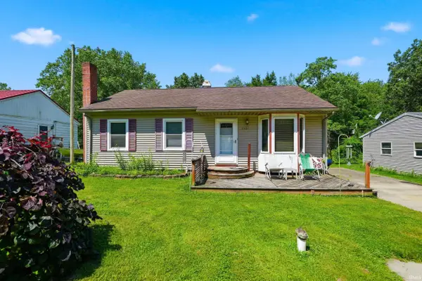 2501 West Side Drive, Warsaw, IN 46580