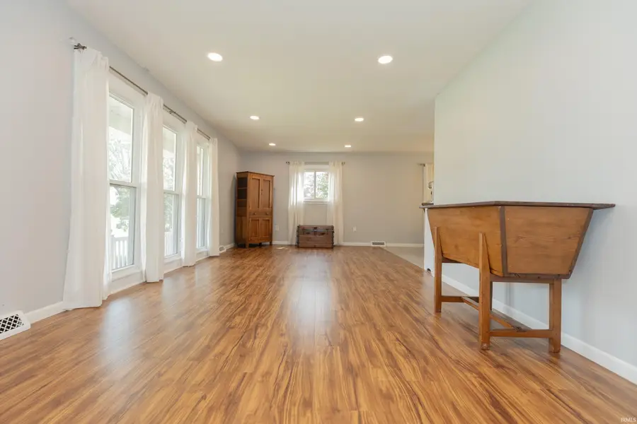 1803 W Midland Avenue, Princeton, IN 47670 - #3