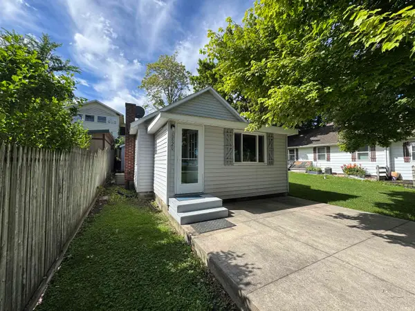 6820 E Harrold Place, Churubusco, IN 46723