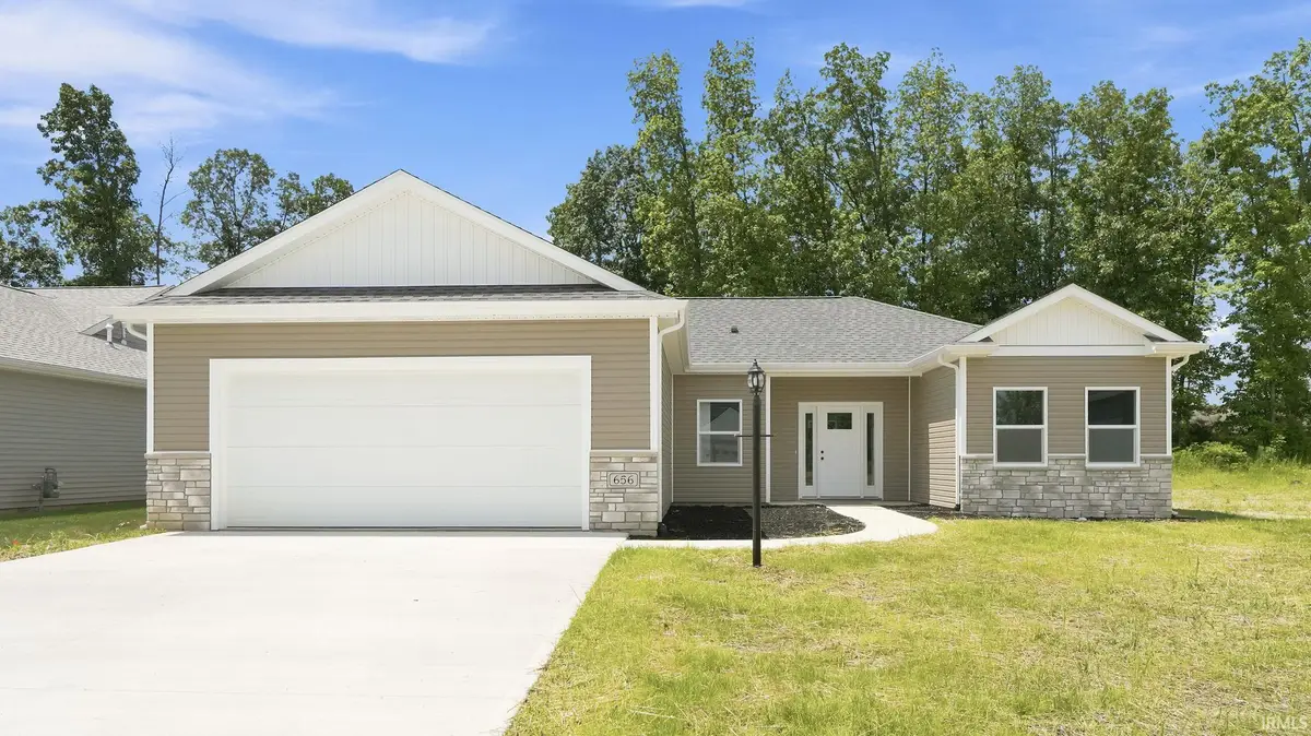 656 S Valley River Drive, Columbia City, IN 46725 - #1