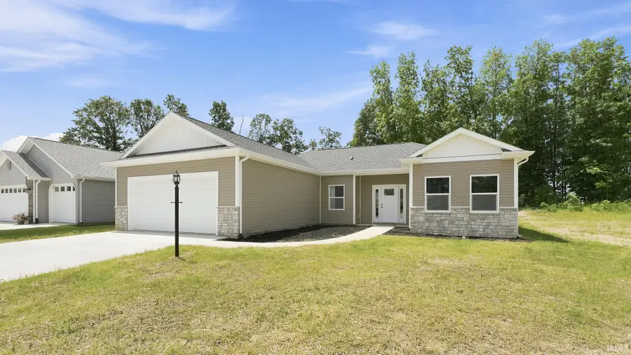 656 S Valley River Drive, Columbia City, IN 46725 - #3