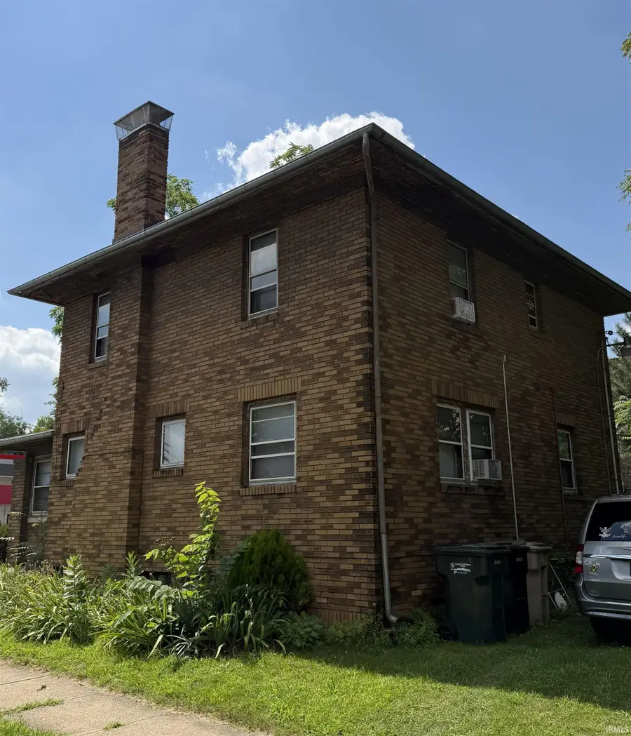 717 E Lincoln Way, South Bend, IN 46601 - #2