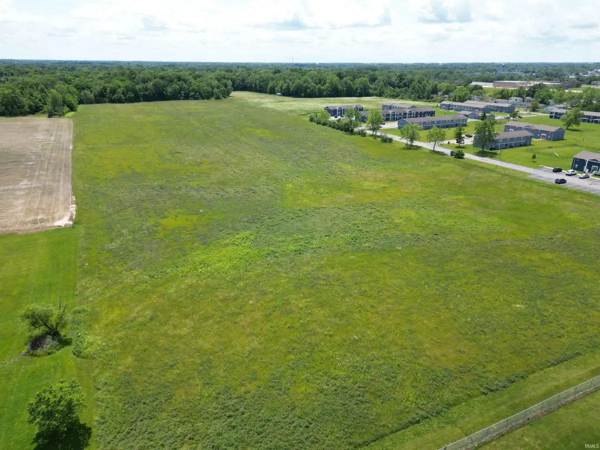 1700 E Bradford Pike, Marion, IN 46952 - #1