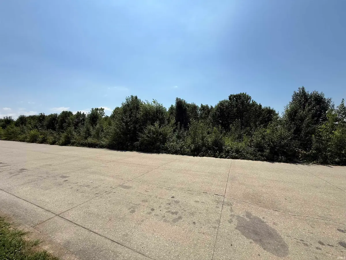 12583 S Northgate Drive, Haubstadt, IN 47639 - #1