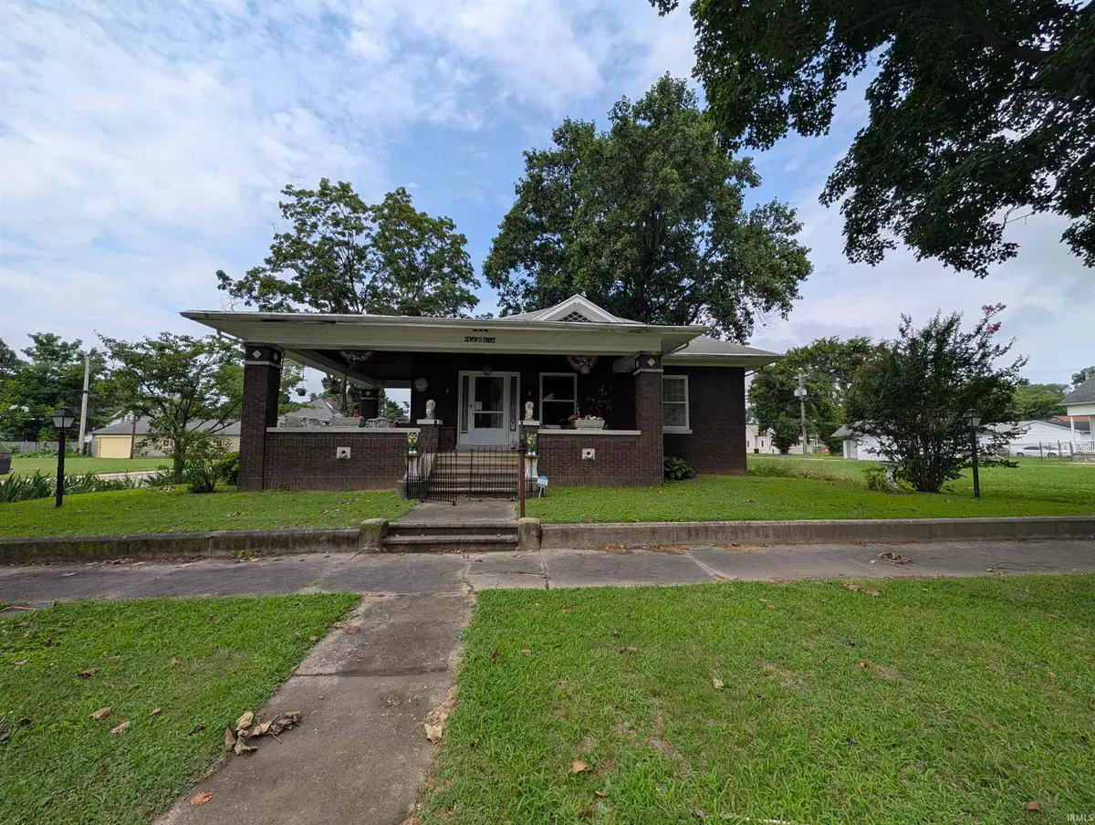 703 College Avenue, Mount Vernon, IN 47620 - #1
