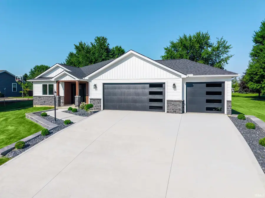 4085 E Oldfield Drive, Leesburg, IN 46538 - #2