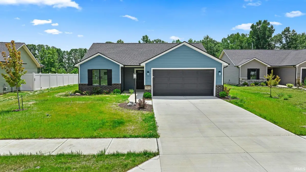 860 Lagonda Trail, Fort Wayne, IN 46818 - #1