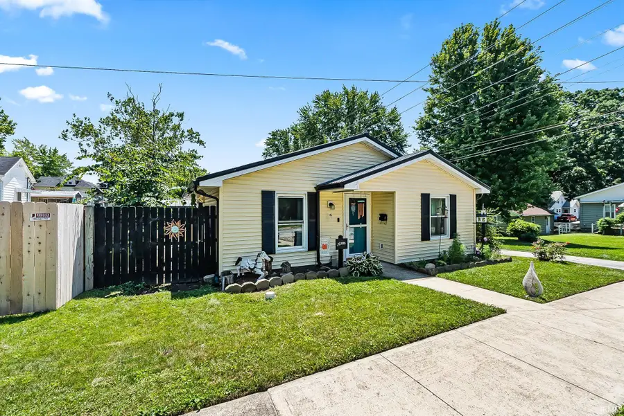 325 German Street, Huntington, IN 46750 - #2