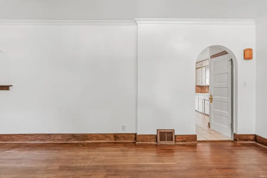 805 Kinnaird Avenue, Fort Wayne, IN 46807 - #3