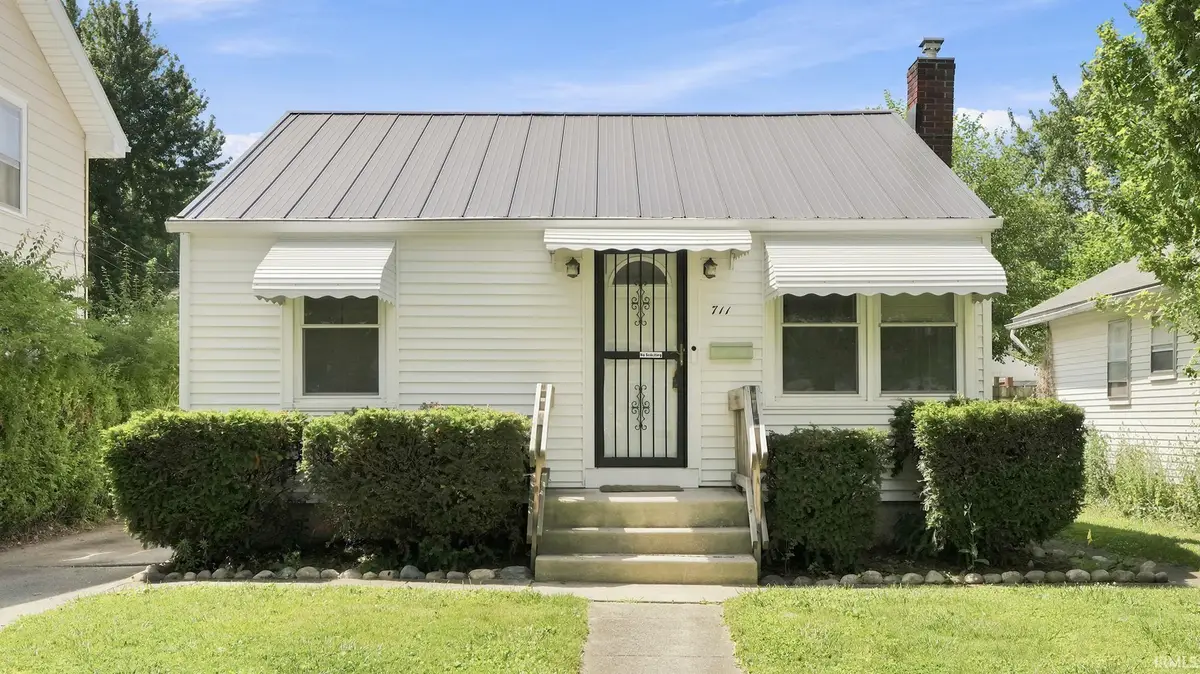 711 Lillian Avenue, Fort Wayne, IN 46808 - #1