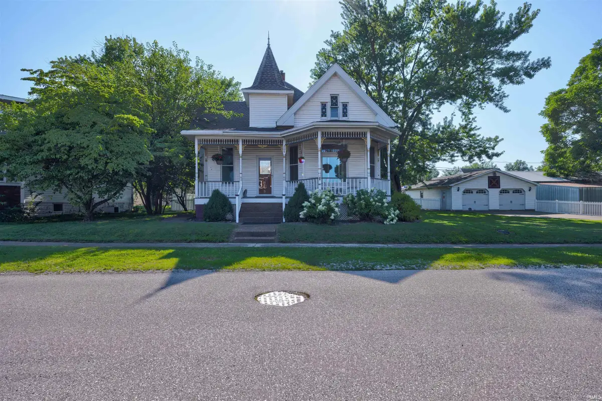 209 N Main Street, Haubstadt, IN 47639 - #1