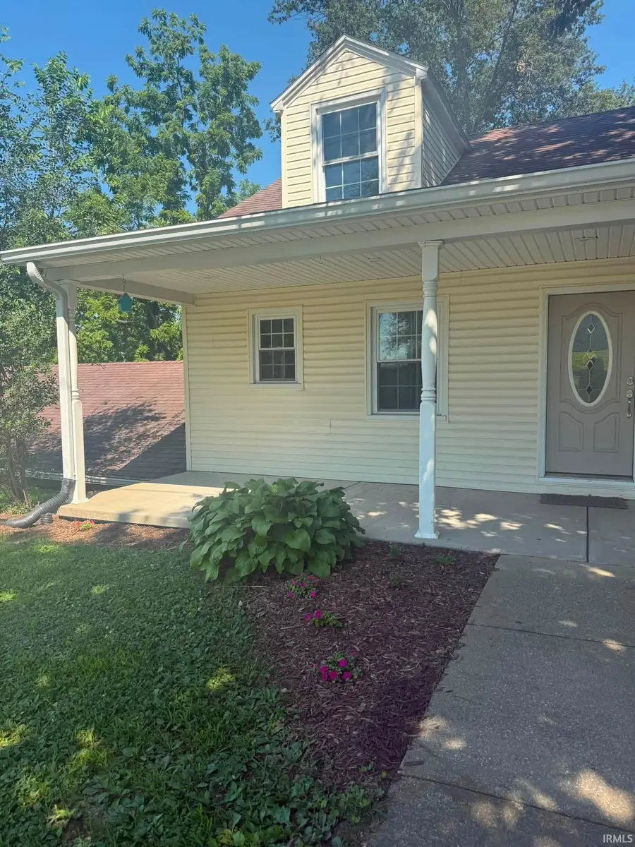 204 S State Street, Oaktown, IN 47561 - #2