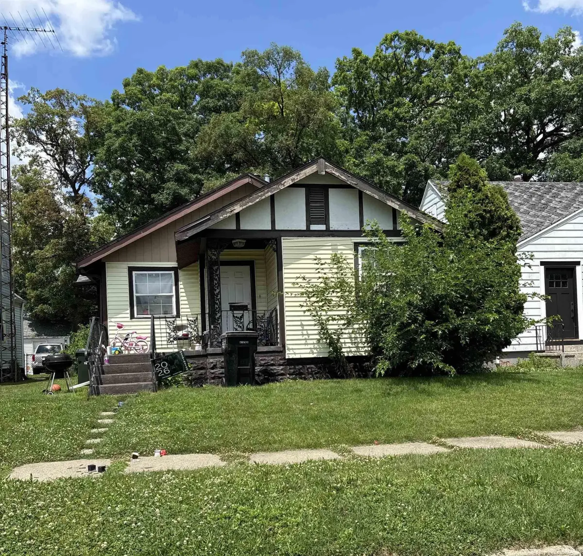 2917 Hartzer Street, South Bend, IN 46628 - #1