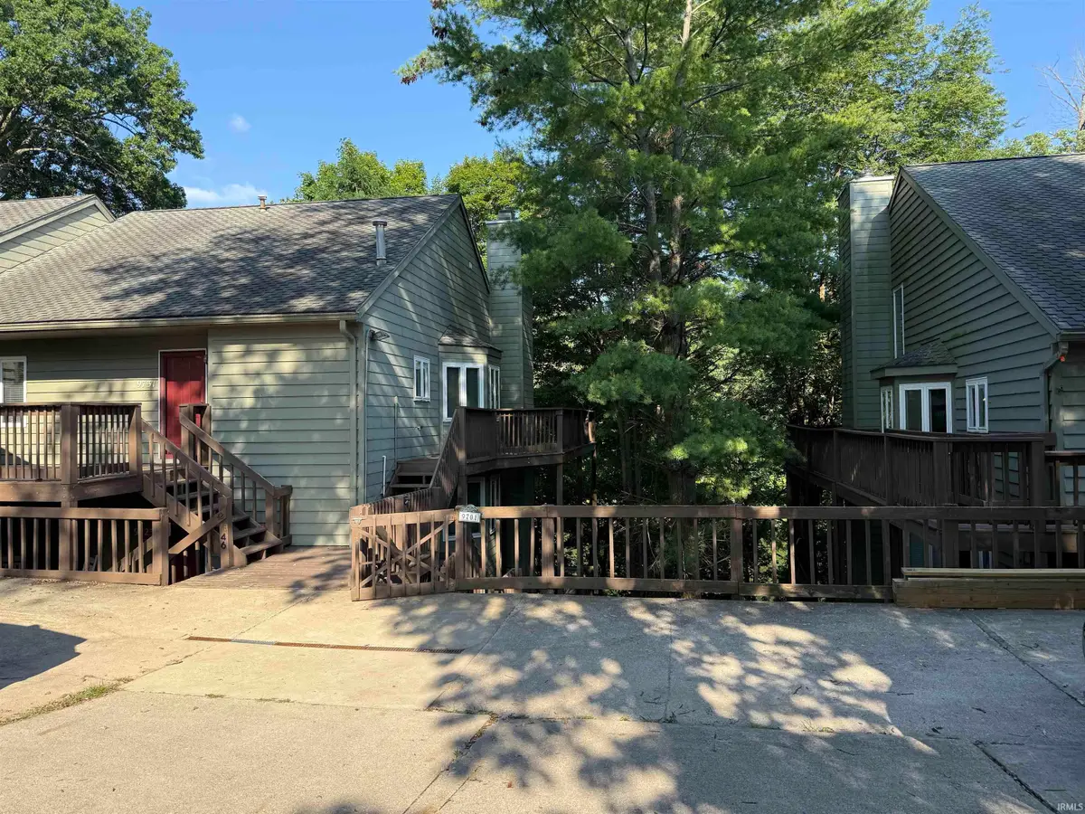 9701 S Harbour Pointe Drive #J40, Bloomington, IN 47401 - #1