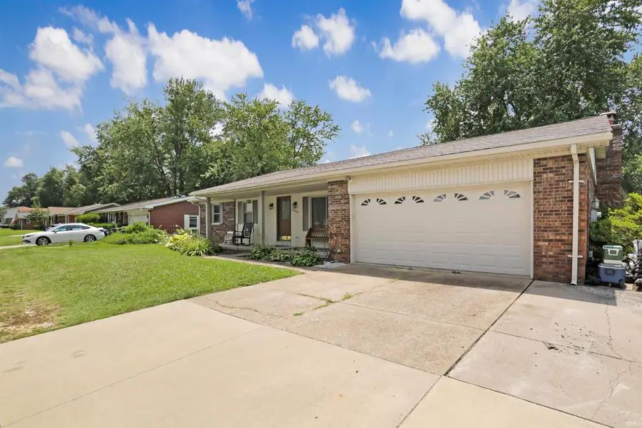 8455 Outer Lincoln Avenue, Newburgh, IN 47630 - #2