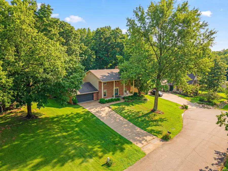 5700 Woodlawn Drive, Newburgh, IN 47630 - #2