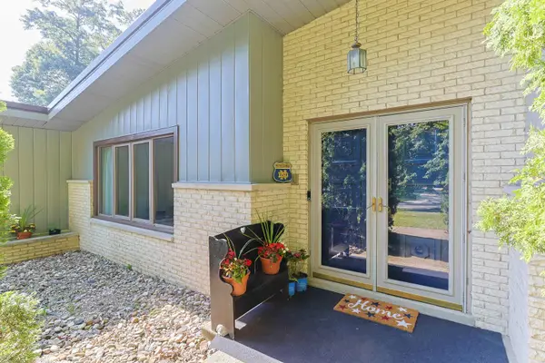 17305 Fergus Drive, South Bend, IN 46635