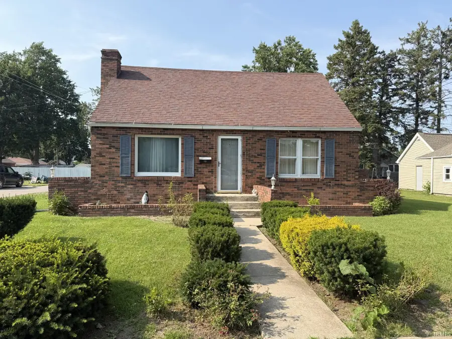 1107 E Douglas Street, Goshen, IN 46526 - #3