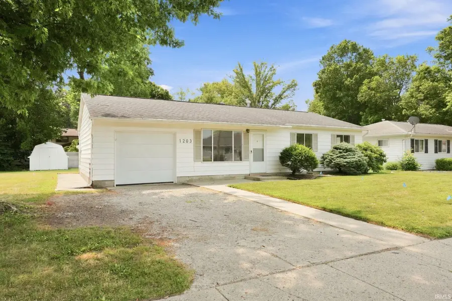 1203 Superior Drive, Auburn, IN 46706 - #3