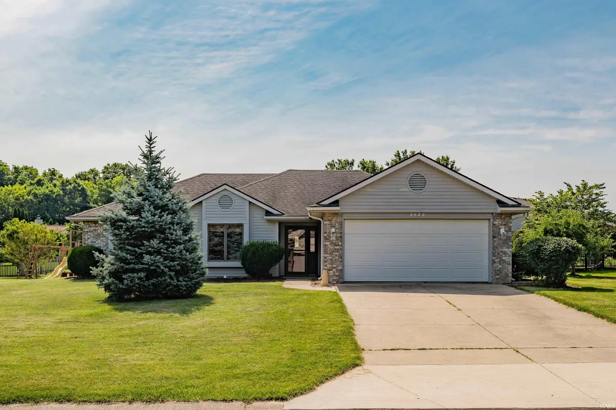 8628 Hunters Knoll Run, Fort Wayne, IN 46825 - #1